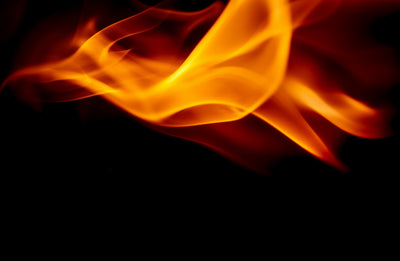 Flammenhemmend ausgerüstete Stoffe