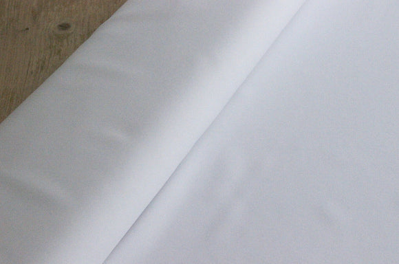 Dekostoff pflegeleicht